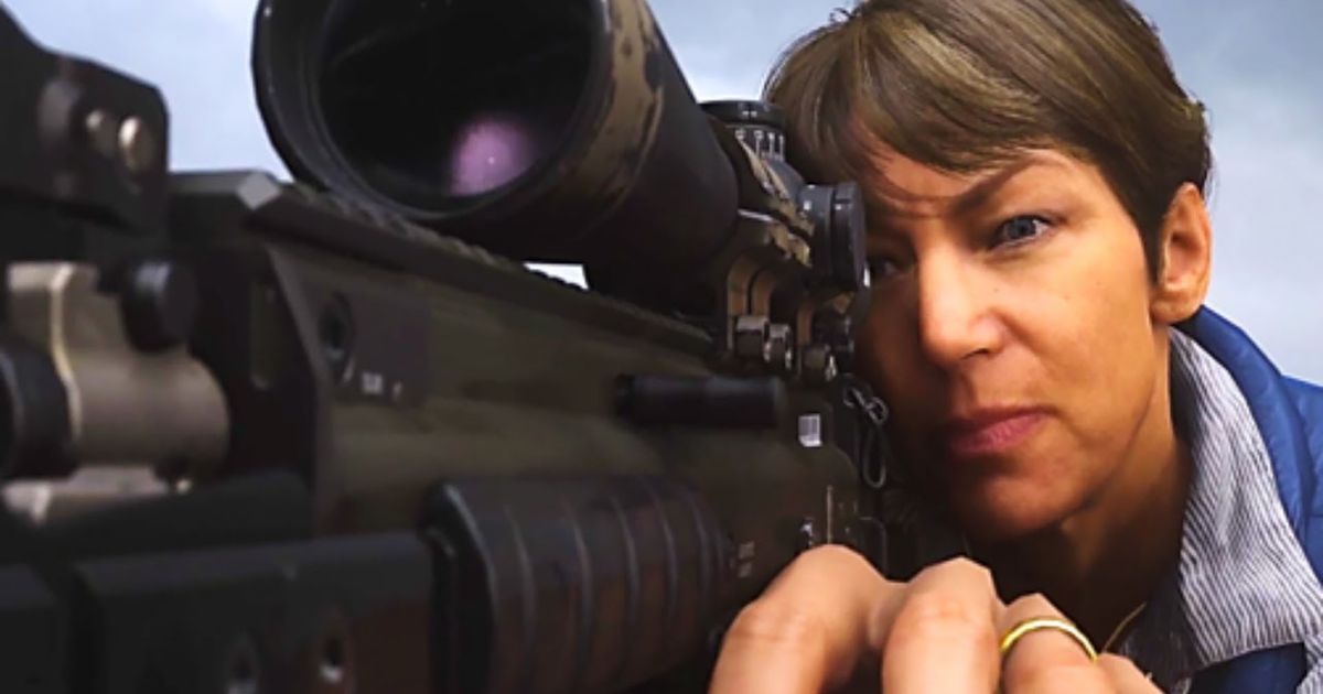 Modern Warfare 3 Kate Laswell aiming down sights of sniper rifle