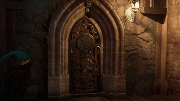 One of the Clock Tower doors in Hogwarts Legacy.