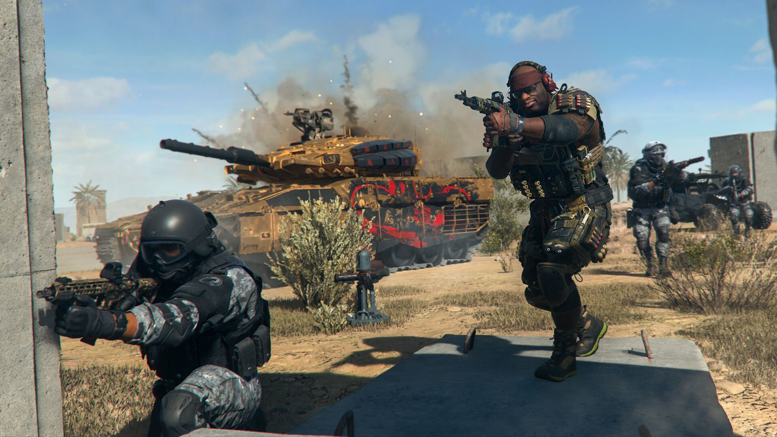 Screenshot of Modern Warfare 2 players fighting near tank