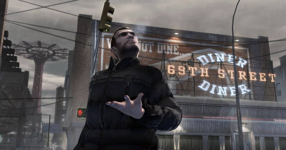 Niko Bellic stood in front of Liberty City in GTA 4.