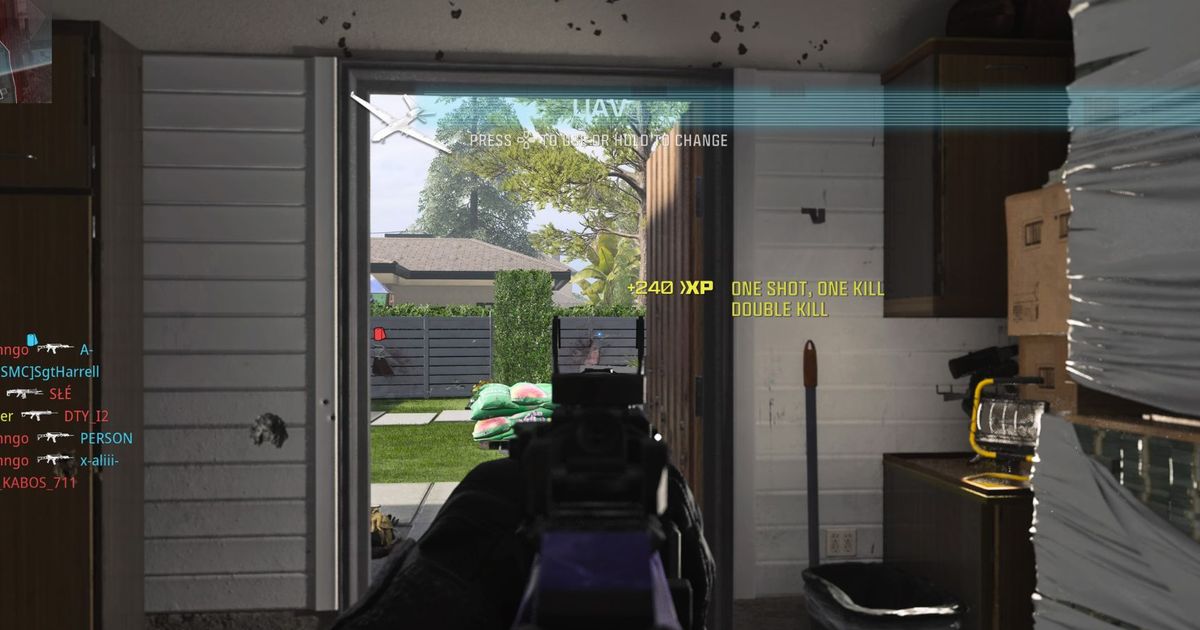Modern Warfare 3 player aiming down sights of gun