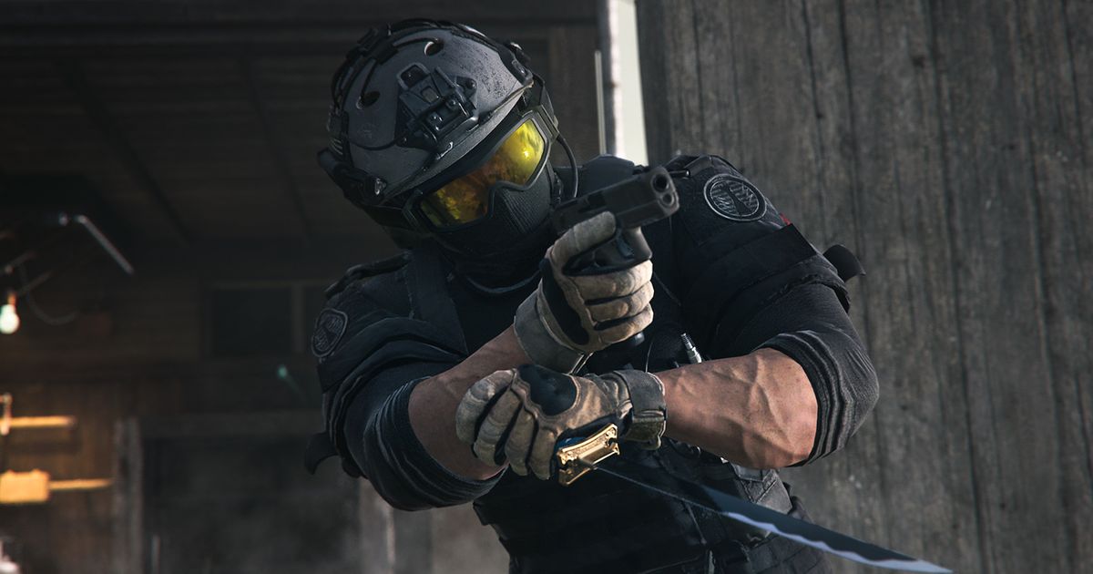 Screenshot of Warzone player holding a pistol and a knife while leaning
