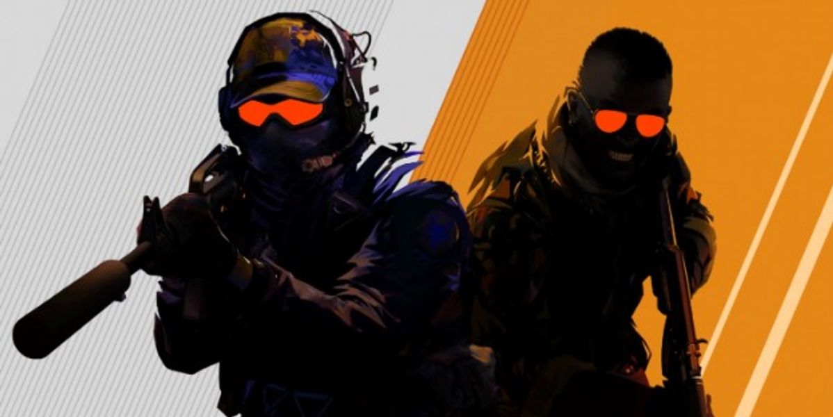 Two soldiers aiming guns in Counter Strike 2.
