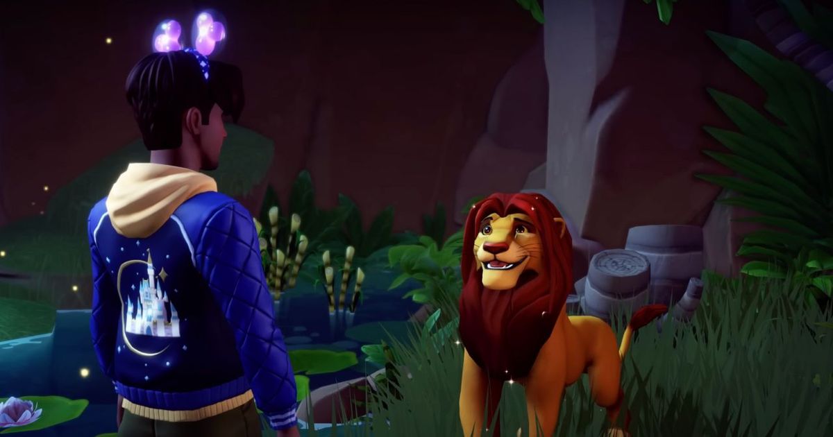 Simba talking to the player character in Disney Dreamlight Valley.