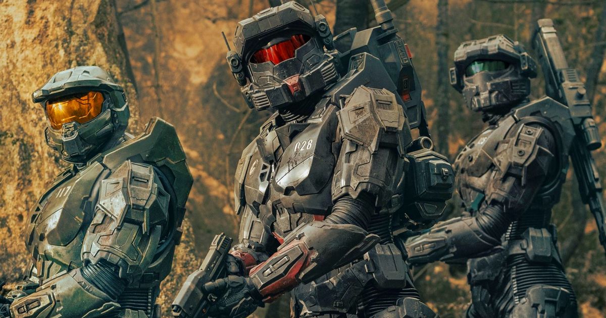 Halo TV Show’s Silver Team Master Chief, Kai and Riz standing next to a cliff 