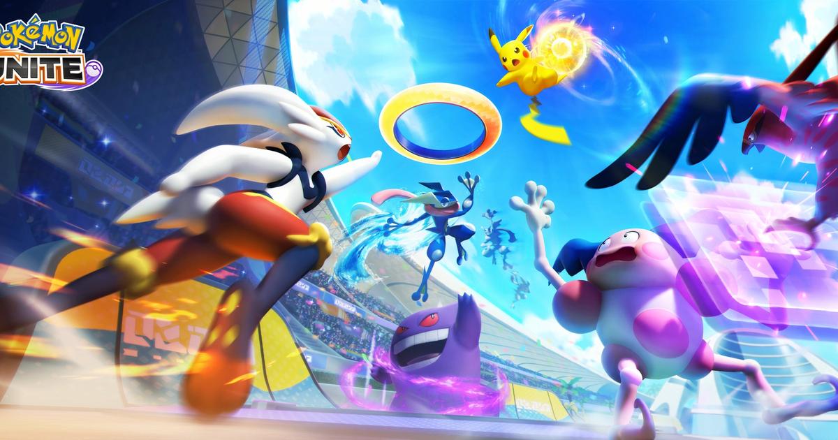 Image of Pokémon battling to score a point in Pokémon GO.