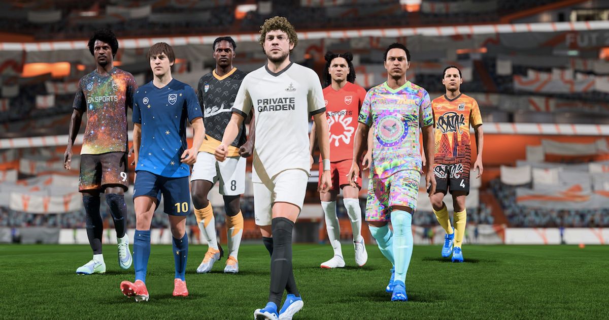 Image of players walking onto the pitch in FIFA 23.