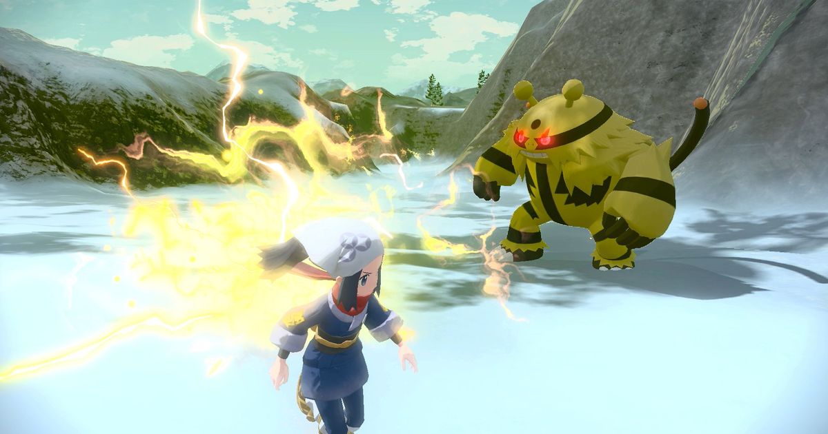A Pokémon trainer flees an Electivire in Pokémon Legends: Arceus.