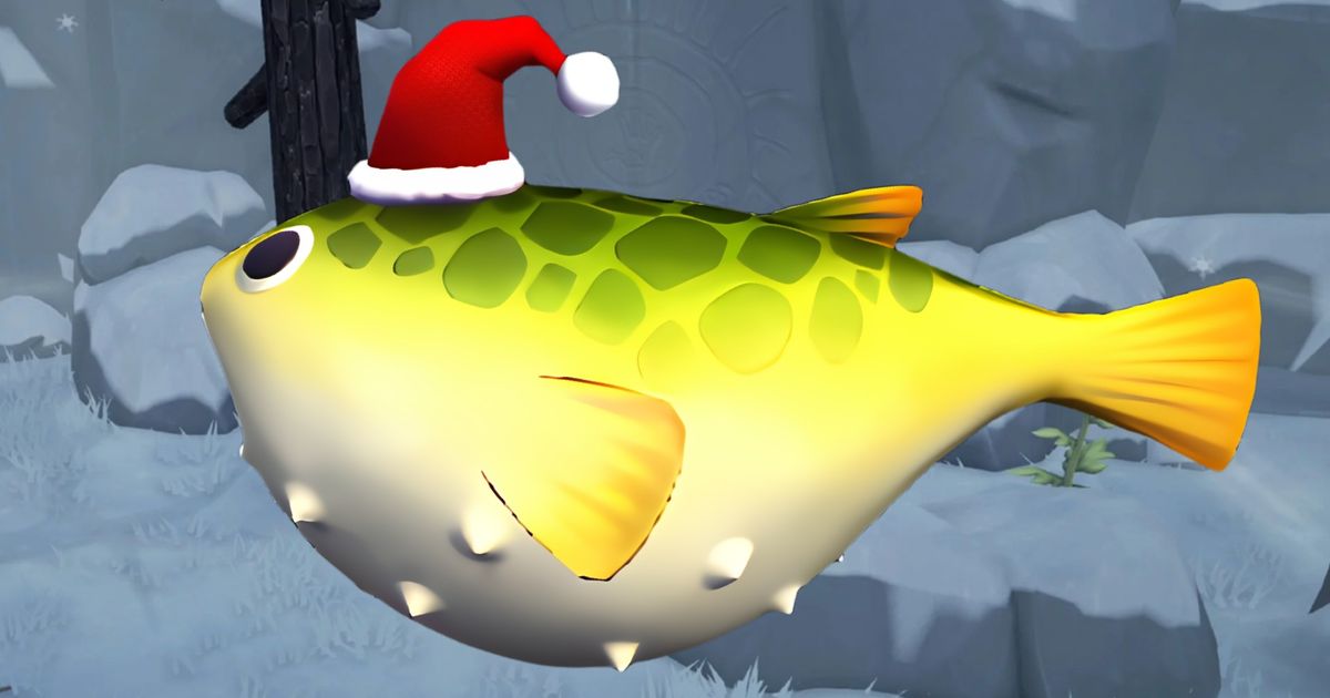 Disney Dreamlight Valley - yellow and green pufferfish with a santa hat in front of a snowy background