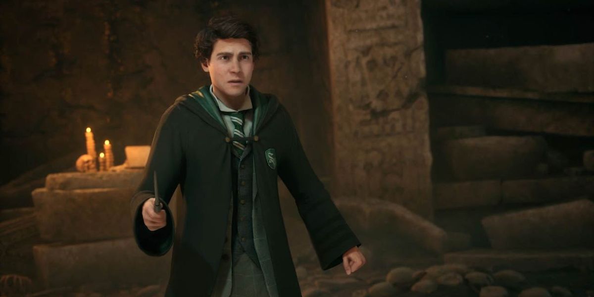A Slytherin student in Hogwarts Legacy.
