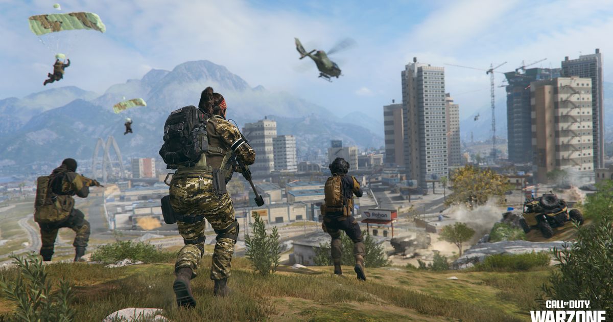 call of duty warzone soldiers rushing in with helicopters and paratroopers flying overhead