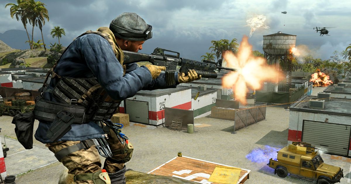 Image showing Warzone player shooting golden SUV