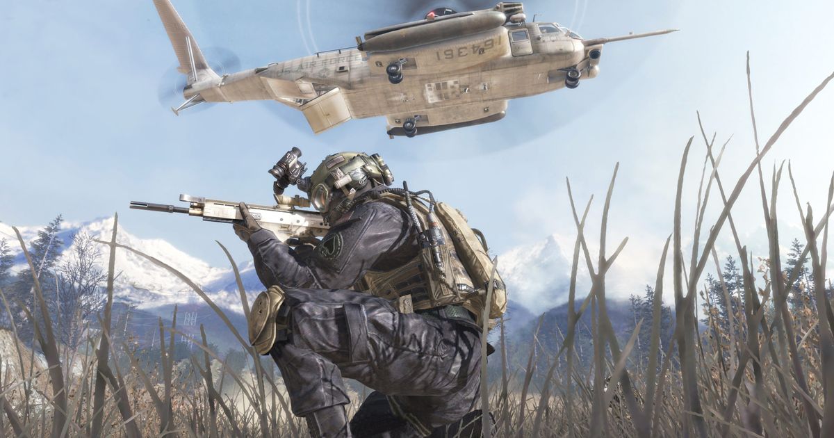 Image showing Modern Warfare 2 soldier standing below helicopter