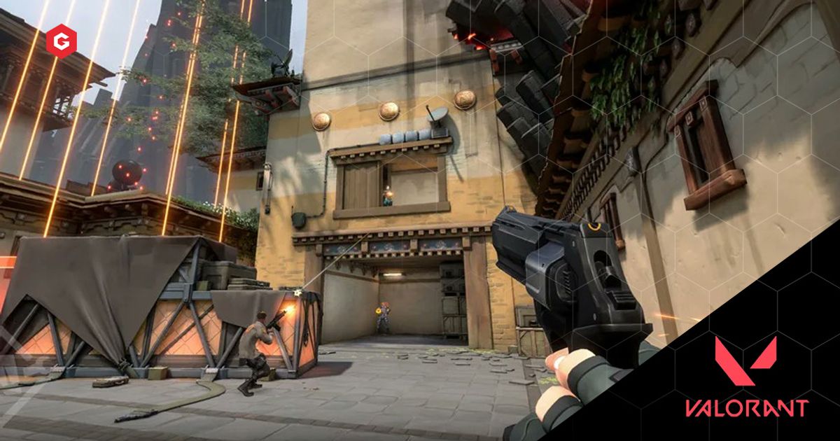 A player using the Sheriff gun to target an enemy in the Heaven area of Site A on the Haven map.