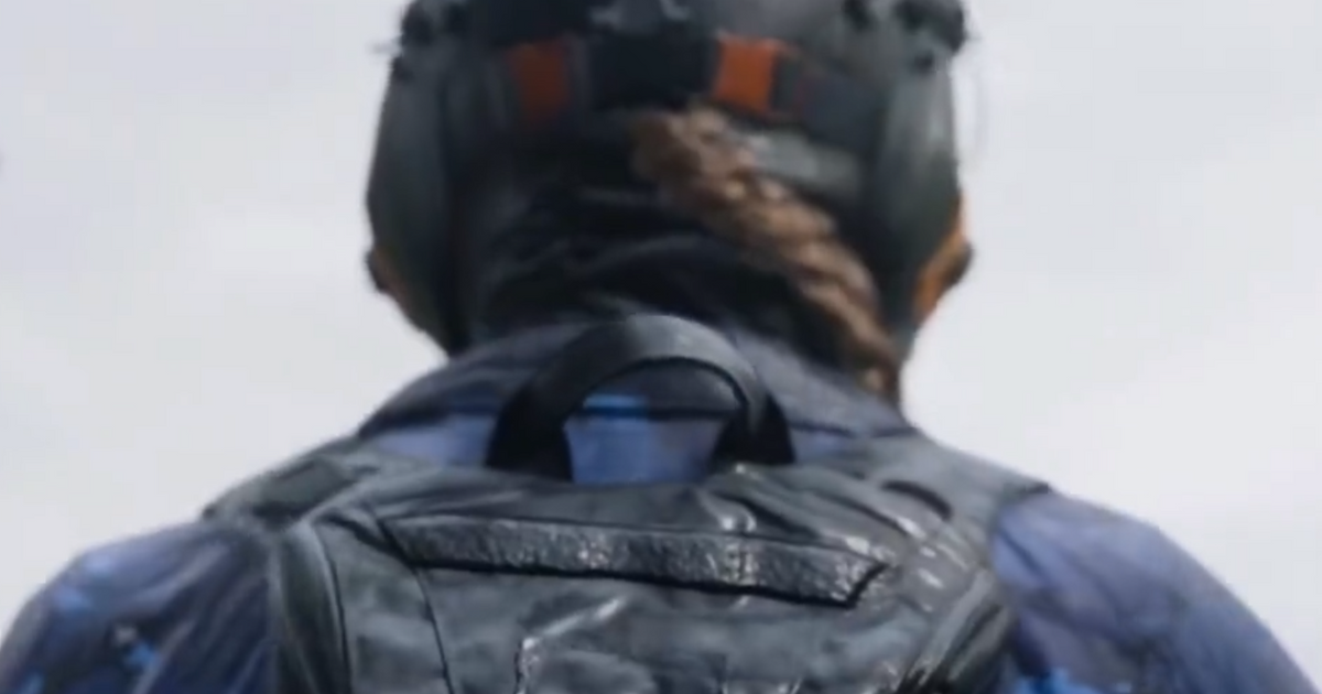Modern Warfare 3 Lockpick Operator wearing backpack and blue outfit