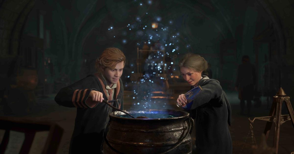 Two students brewing a potion in Hogwarts Legacy.