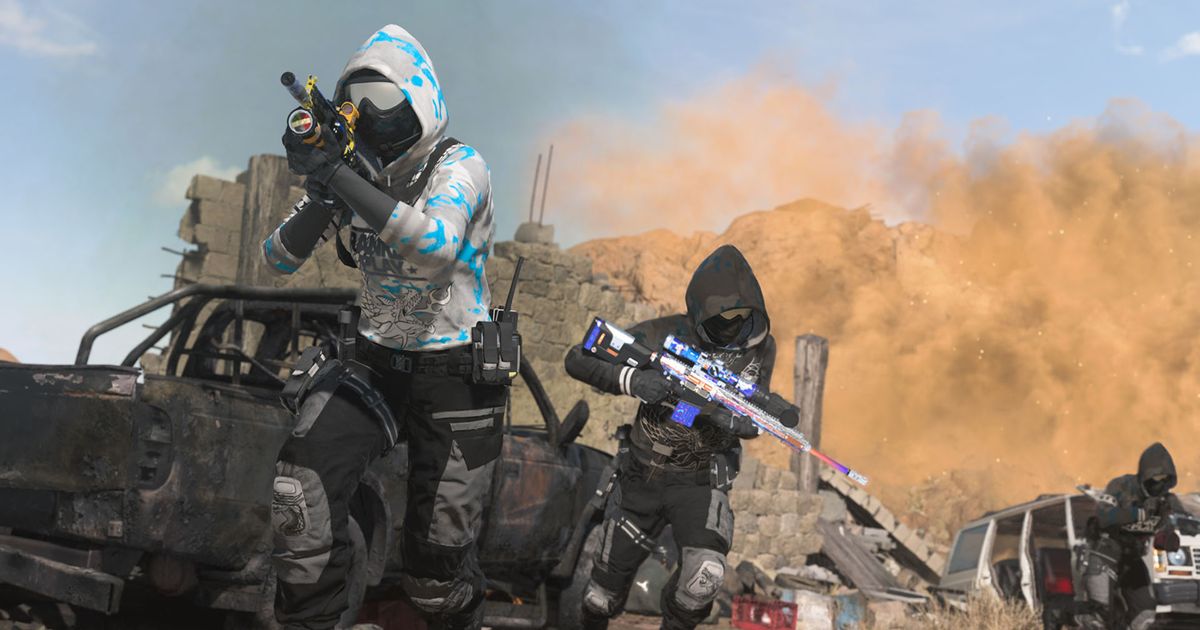 Screenshot of Warzone 2 players in ranked play holding guns