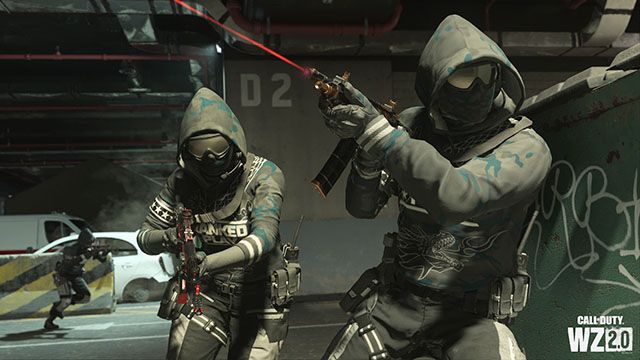Screenshot of Warzone 2 ranked play players holding guns
