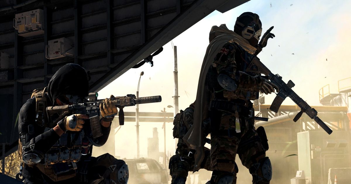Image showing Modern Warfare 2 players moving from back of plane