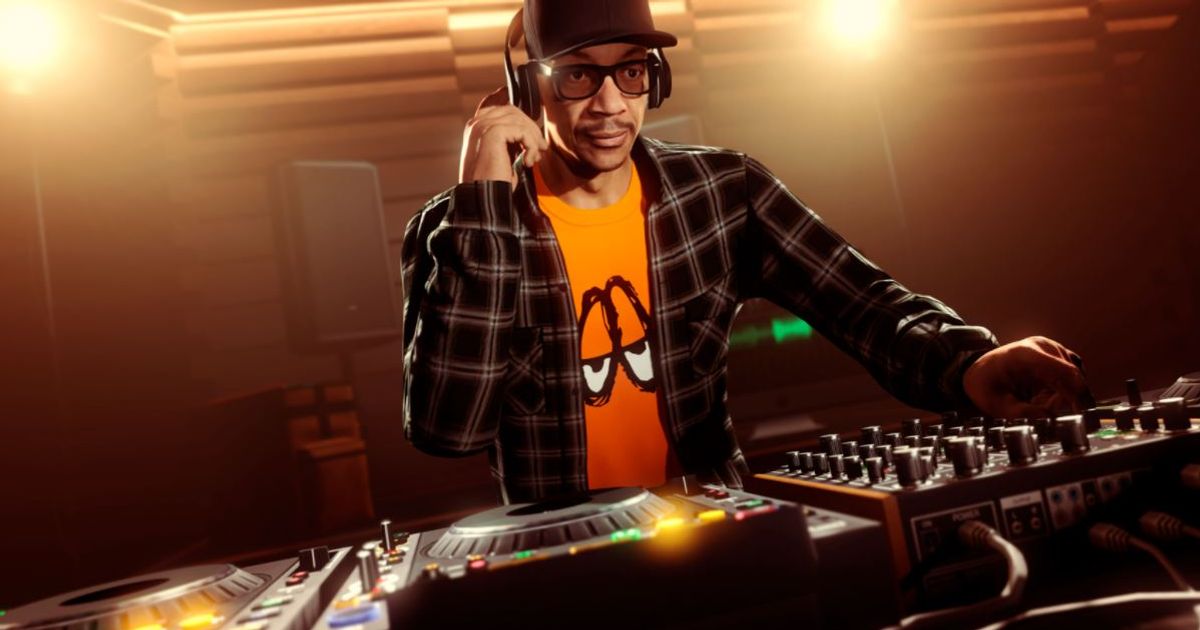 GTA Online The Contract DLC Update DJ Pooh in the studio