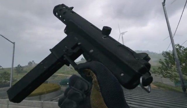 Screenshot of Warzone 2 player holding FTAC Siege pistol with grey skies in background