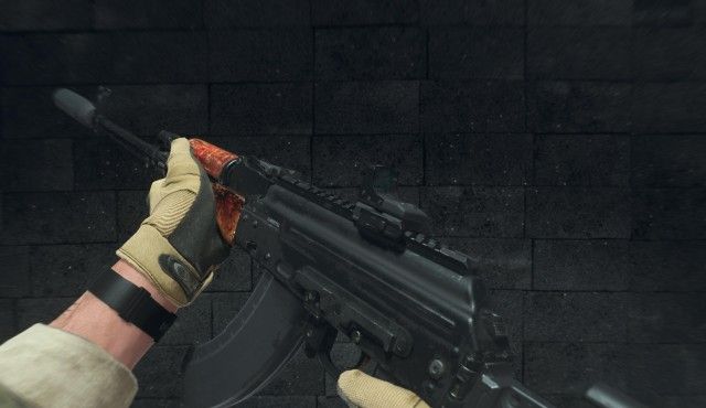Screenshot showing Warzone 2 player holding Kastov 762