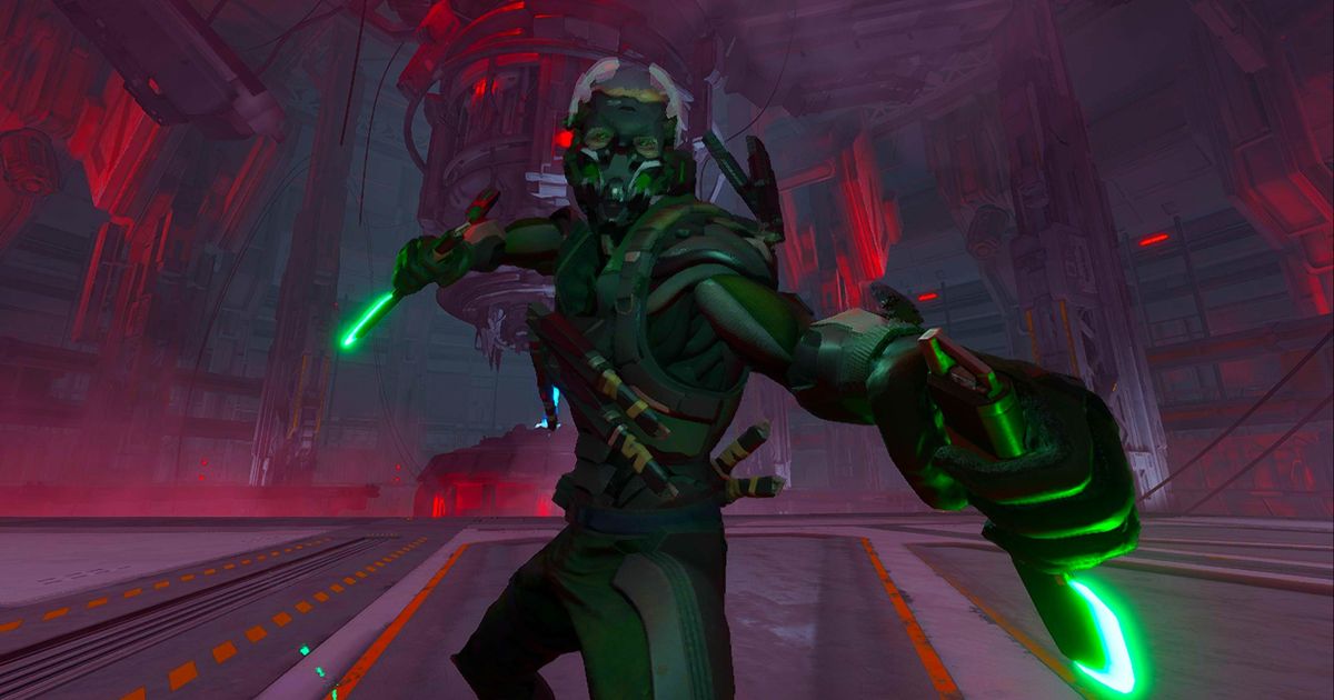 Ghostrunner 2 boss Mitra stands ready to attack with two knives glowing green