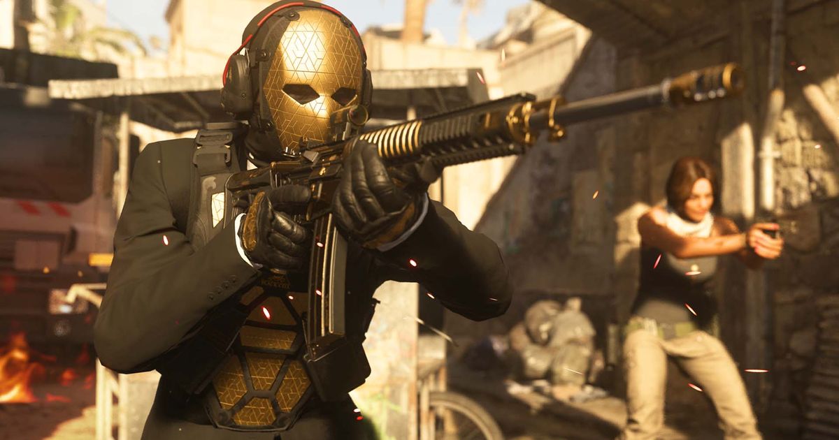 Modern Warfare 3 BlackCell player aiming down sights of assault rifle