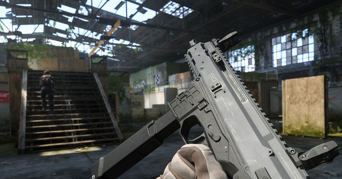 Modern Warfare 3 player pointing ISO 9mm SMG upwards