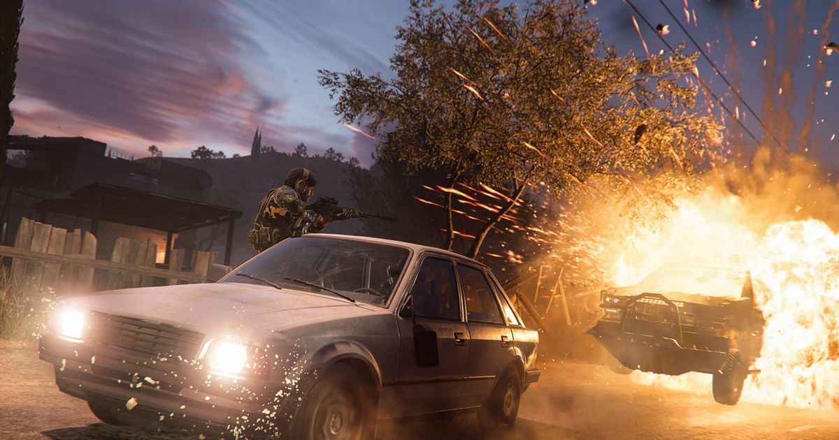 Warzone 2 players fighting in vehicles