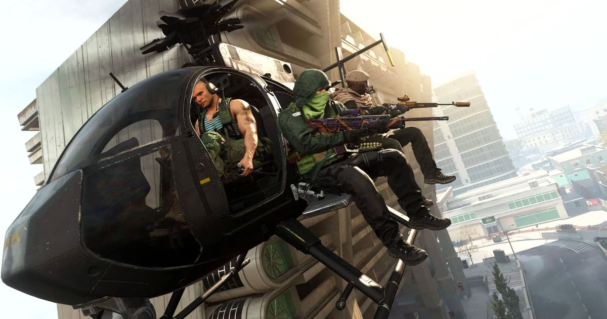 Warzone players aboard a helicopter