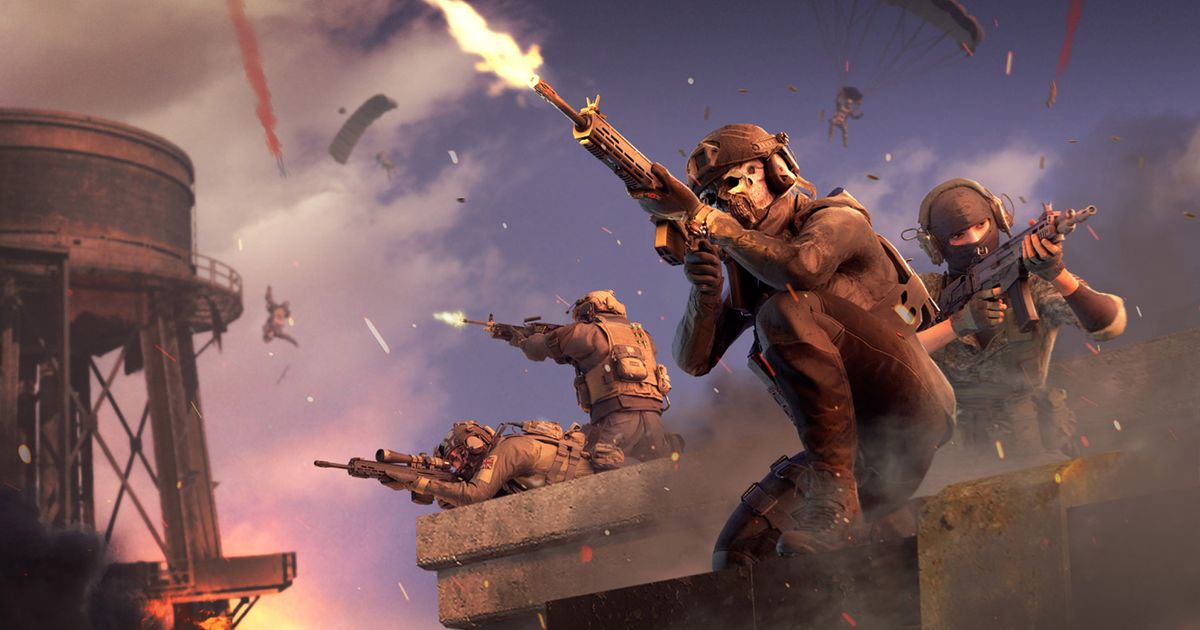 Warzone players firing guns at parachuting enemies falling from sky