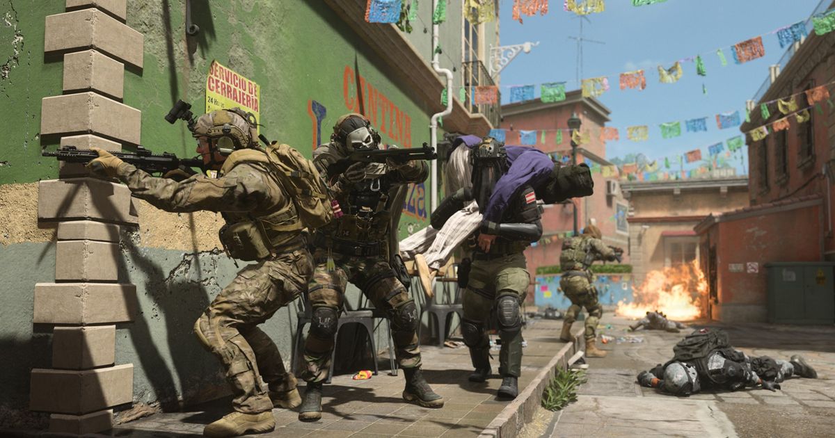 Modern Warfare 2 player carrying hostage near squadmates