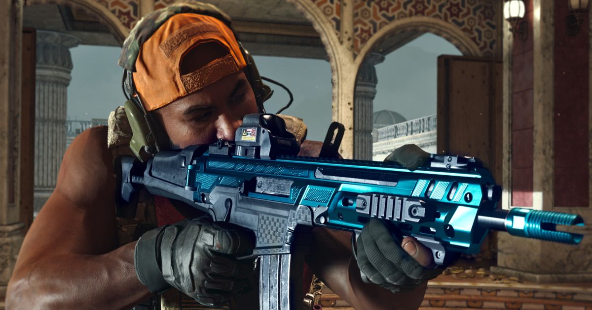 Image showing Modern Warfare player holding assault rifle