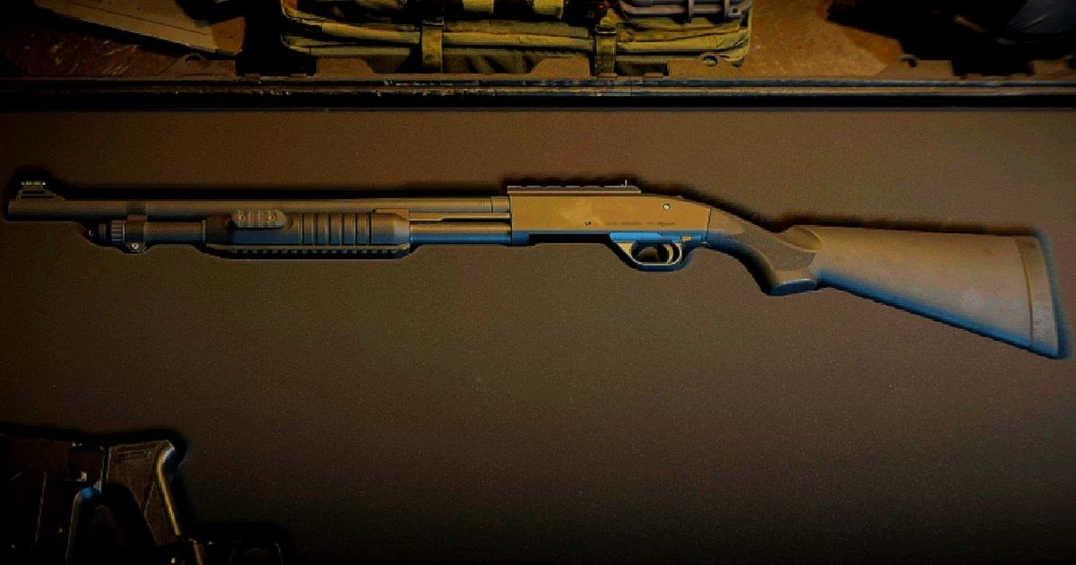 Screenshot of Warzone 2 Bryson 800 shotgun in weapon casing